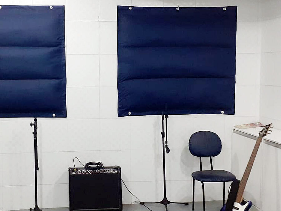Cortina Acústica Funciona e Reduz sons externos indesejáveis